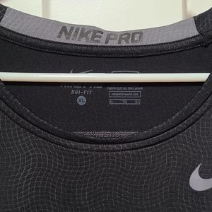 Nike Pro Dri-fit XL Fitted workout tank